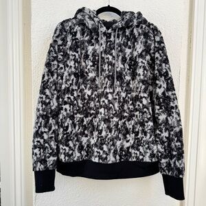 Athleta Black and White Patterned Sweater